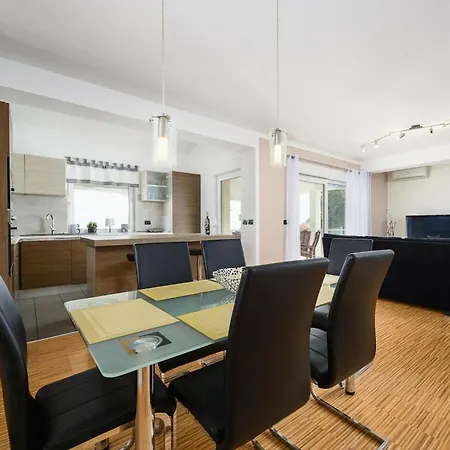 Villa Elisa With Pool In Istria Rajki